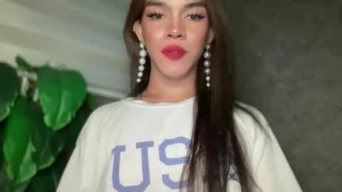 QUEEN online show from March 1, 8:11 pm