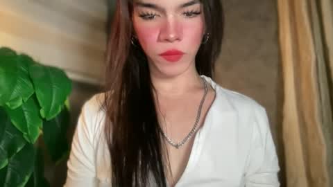 Snapshot of queenn_xxx chatting on May 11, 8:28 pm QUEEN online show from May 11, 8:28 pm
