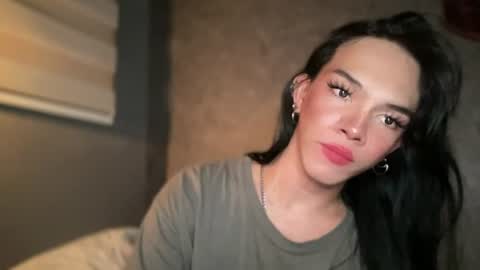 Snapshot of queenn_xxx chatting on June 27, 12:22 pm QUEEN online show from June 27, 12:22 pm