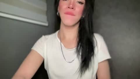 Snapshot of queenn_xxx chatting on July 5, 4:52 am QUEEN online show from July 5, 4:52 am