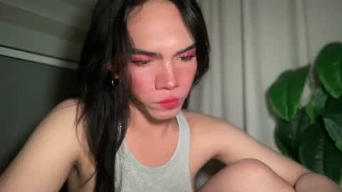 Snapshot of queenn_xxx chatting on July 9, 12:48 am QUEEN online show from July 9, 12:48 am