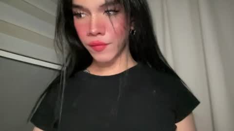 Snapshot of queenn_xxx chatting on July 14, 10:21 am QUEEN online show from July 14, 10:21 am