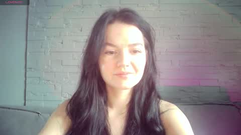 QueenOfModels online show from February 18, 4:52 am