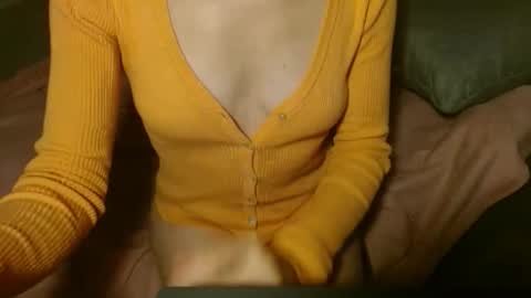 queenoftenderness online show from November 24, 5:45 pm