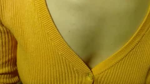 queenoftenderness online show from April 22, 7:48 pm