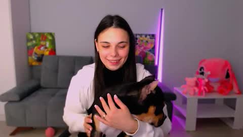 Snapshot of queenofthesense chatting on November 1, 4:20 pm Patricia online show from November 1, 4:20 pm