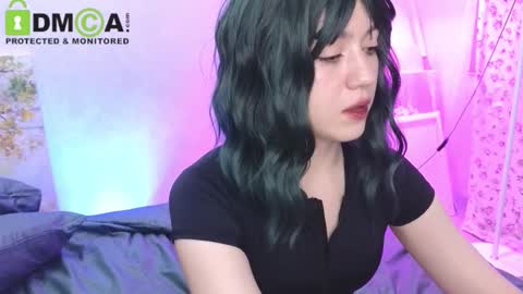 Snapshot of queenofwandss chatting on November 18, 4:00 pm follow my new insta online show from November 18, 4:00 pm