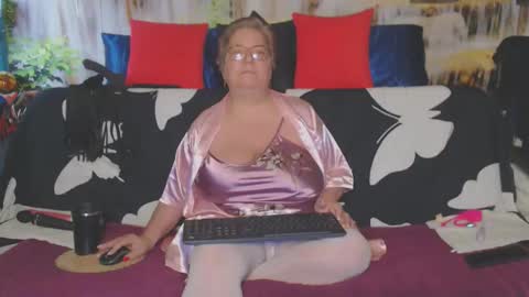QueenPammy online show from March 22, 6:06 am