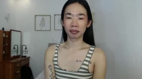 Snapshot of queenpaulaxx chatting on March 8, 6:43 am Paula watson online show from March 8, 6:43 am