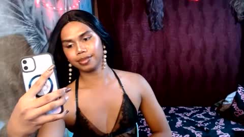 queenpinayebony_xx online show from June 22, 12:57 pm