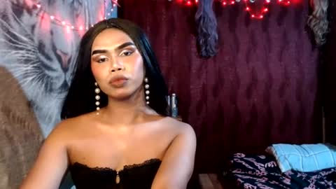 queenpinayebony_xx online show from June 30, 11:22 am