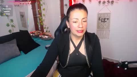 queenrose94 online show from February 25, 3:54 pm