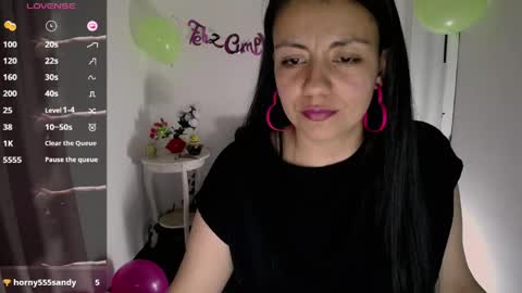 queenrose94 online show from May 27, 9:23 pm