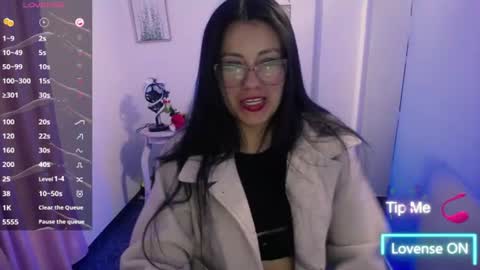 queenrose94 online show from July 4, 4:46 pm