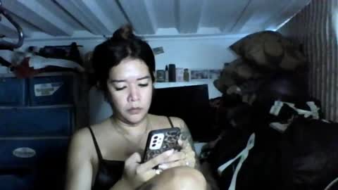 Snapshot of queenstefhanie chatting on June 7, 12:48 am stephanie online show from June 7, 12:48 am
