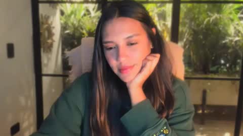 Snapshot of queenv66 chatting on November 10, 4:00 am Val - online show from November 10, 4:00 am