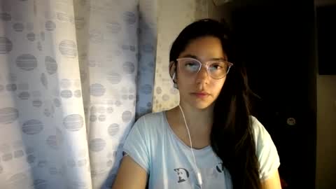 Snapshot of queenvictoria2023 chatting on June 30, 3:51 am Paola online show from June 30, 3:51 am