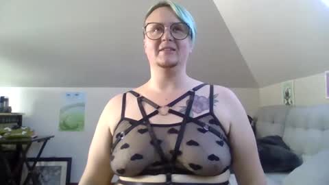 queerlyjaz online show from September 18, 11:40 pm