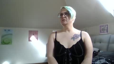 queerlyjaz online show from October 25, 6:13 pm