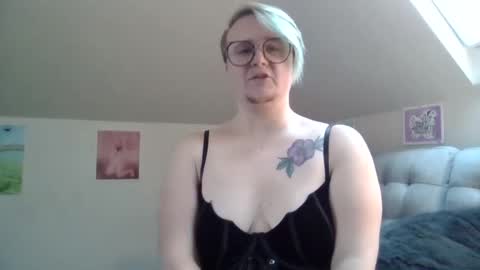queerlyjaz online show from November 15, 5:53 pm