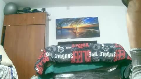 Snapshot of querubinrebelde chatting on December 3, 1:24 am Don Ramon online show from December 3, 1:24 am