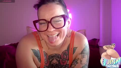 Snapshot of quinnofspades chatting on November 17, 4:13 pm quinnofspades online show from November 17, 4:13 pm