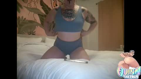 Snapshot of quinnofspades chatting on December 2, 1:33 am quinnofspades online show from December 2, 1:33 am