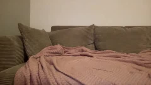 Quinnyelena online show from September 30, 7:08 pm