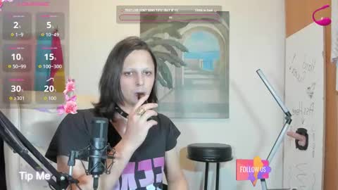 Snapshot of qwst4r chatting on September 17, 4:41 pm QWST4R online show from September 17, 4:41 pm