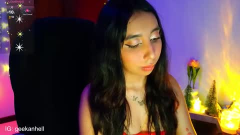 Snapshot of r0ttenangel chatting on December 3, 5:48 am Angel online show from December 3, 5:48 am