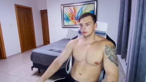 Snapshot of r9dima1998 chatting on September 15, 2:33 am Dmitry online show from September 15, 2:33 am
