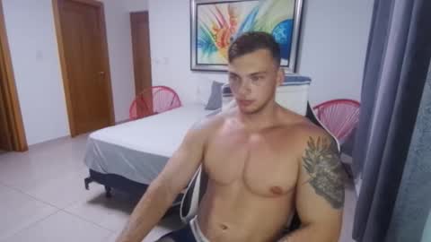 Snapshot of r9dima1998 chatting on October 17, 2:15 am Dmitry online show from October 17, 2:15 am