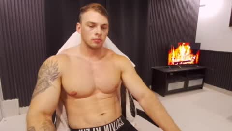 Snapshot of r9dima1998 chatting on July 14, 5:01 am Dmitry online show from July 14, 5:01 am