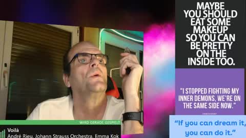 Snapshot of r_2d2_ chatting on June 6, 8:35 pm dj mike online show from June 6, 8:35 pm