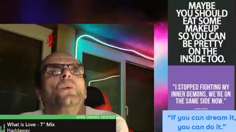 Snapshot of r_2d2_ chatting on June 13, 9:35 pm dj mike online show from June 13, 9:35 pm