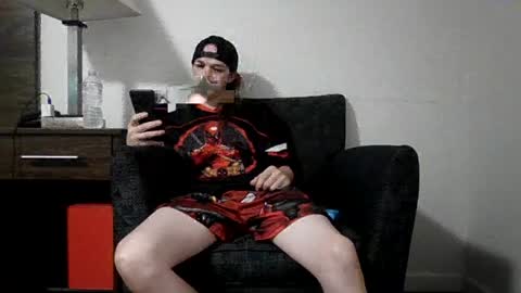 Snapshot of r_monkey583 chatting on October 10, 2:54 am r_monkey583 online show from October 10, 2:54 am