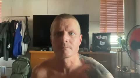 rabbit_eyes69 online show from June 21, 5:32 am