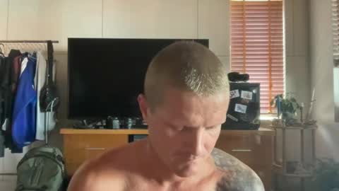 rabbit_eyes69 online show from June 27, 4:17 am