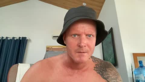 rabbit_eyes69 online show from June 28, 4:40 am