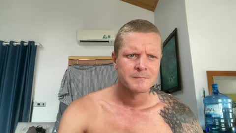 rabbit_eyes69 online show from July 5, 2:07 am