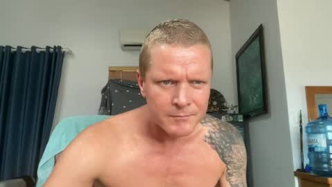 rabbit_eyes69 online show from July 7, 3:31 am