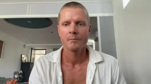 rabbit_eyes69 online show from July 21, 5:32 am