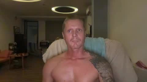 rabbit_eyes69 online show from July 26, 2:24 pm