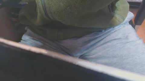 Snapshot of raccon68 chatting on January 30, 5:39 pm Raccoon68 online show from January 30, 5:39 pm