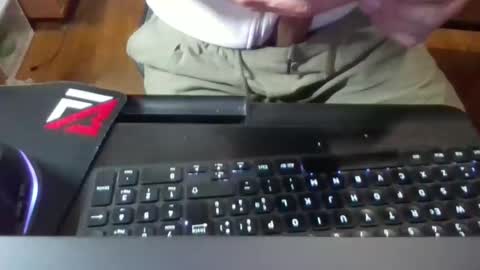 Snapshot of raccon68 chatting on October 21, 8:15 am Raccoon68 online show from October 21, 8:15 am