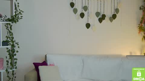 rachel__lips online show from June 20, 8:17 am