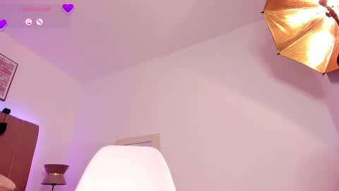 Snapshot of rachel_es chatting on December 10, 6:44 am RACHEL ES online show from December 10, 6:44 am