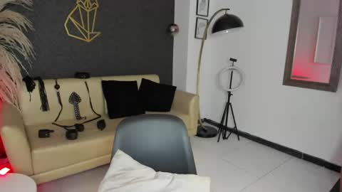 RACHEL ES online show from July 12, 6:37 am