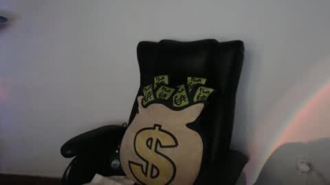 Snapshot of rachel_lamar chatting on November 15, 2:20 am online show from November 15, 2:20 am