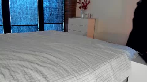 Snapshot of rachel_rey chatting on February 12, 10:10 am Sherryl online show from February 12, 10:10 am